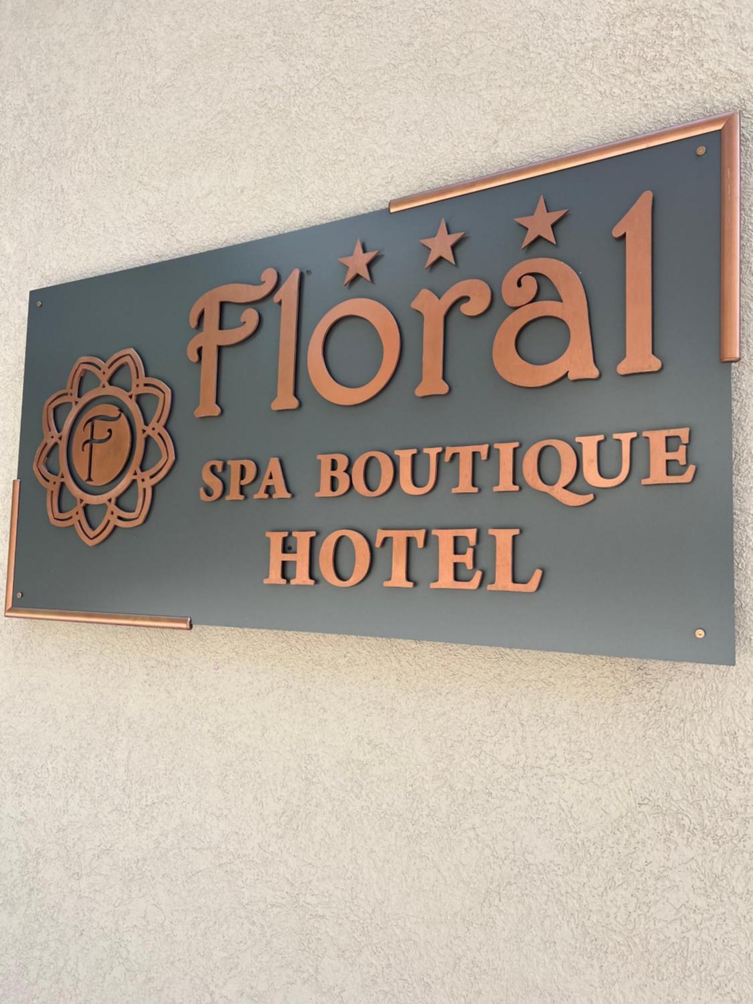 Floral Boutique Hotel Pleven Exterior foto